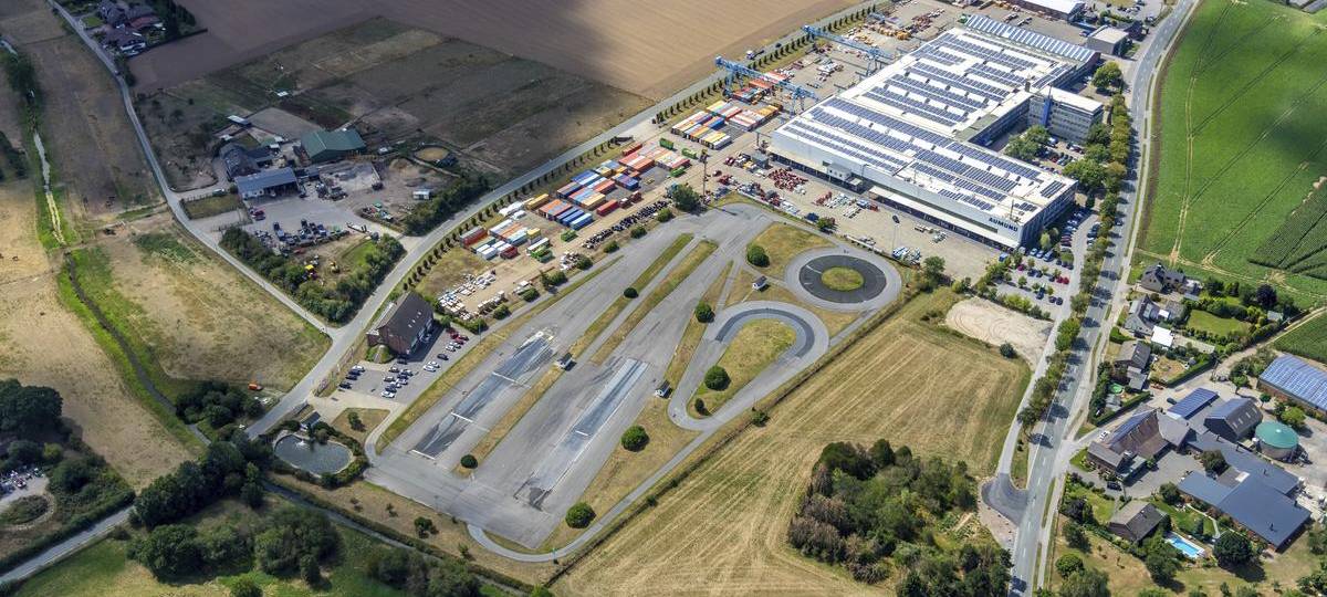 Tuner treffen sich in Rheinberg zum Fahrsicherheitstraining