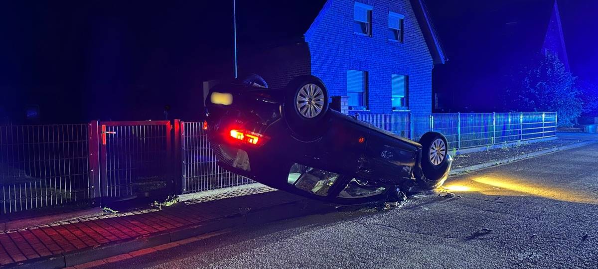 Schermbeck: Autofahrer überschlägt sich und ist unverletzt