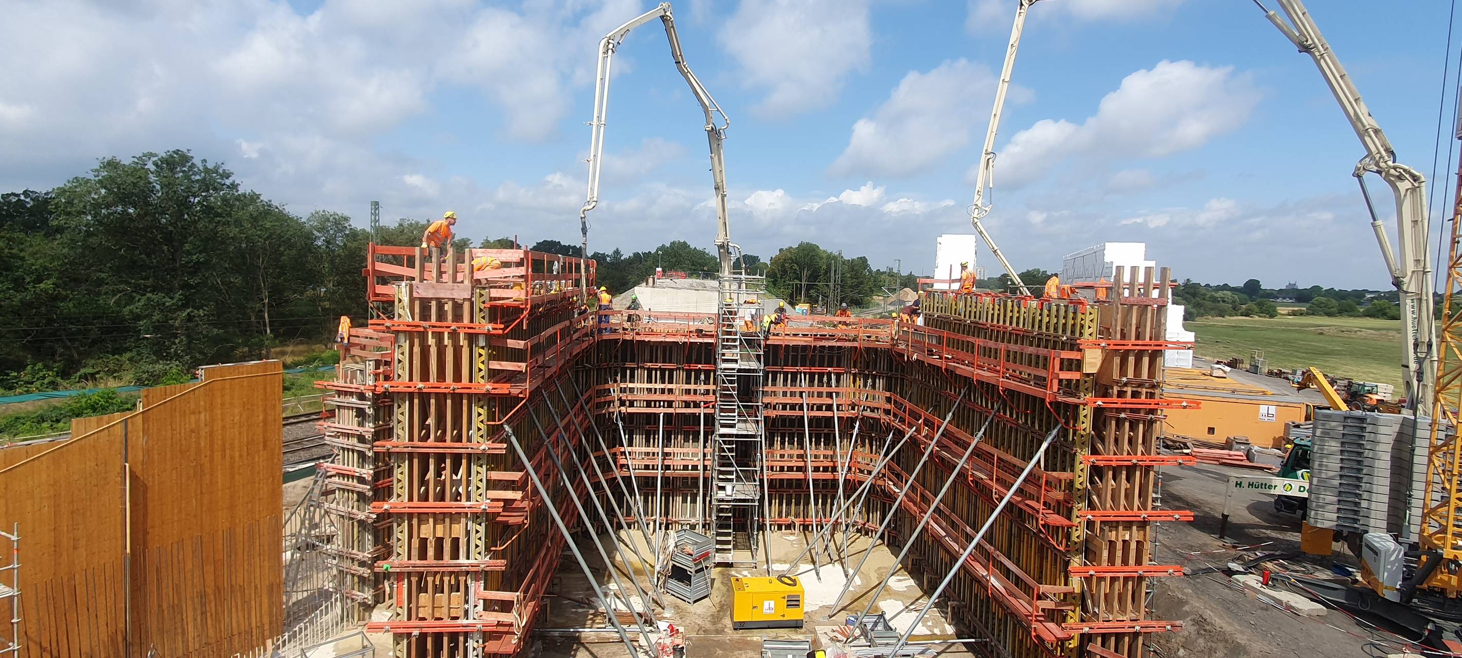 Halbzeit für den Brückenbau an der Willy-Brandt-Straße (B8)