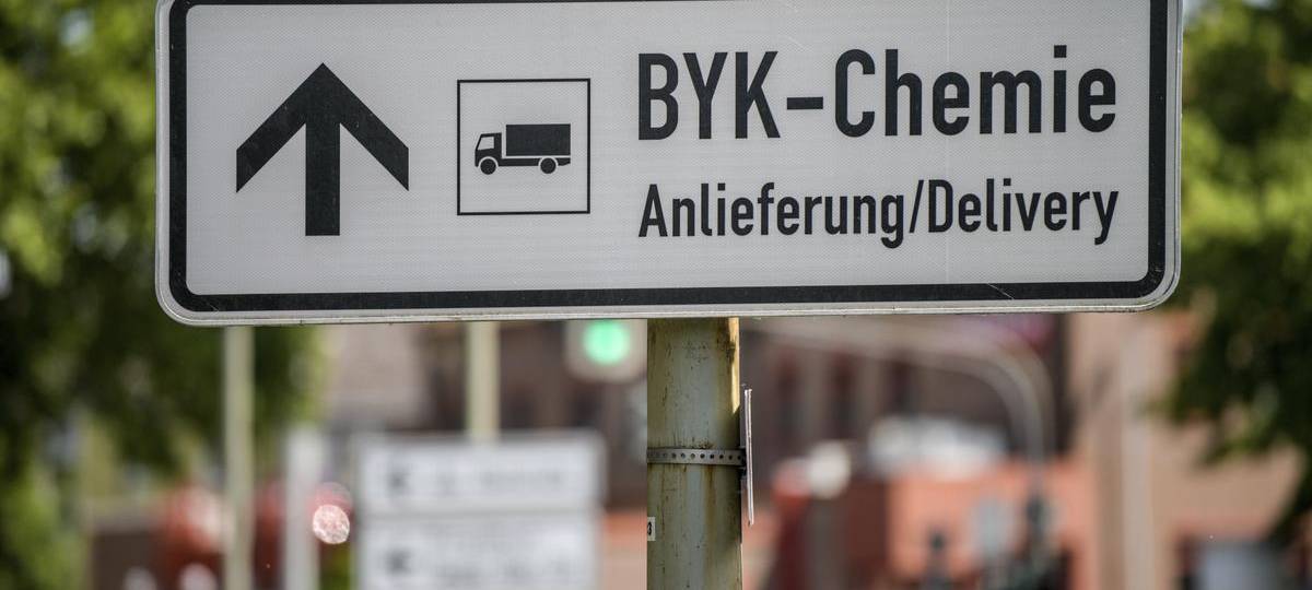 Keine Gefahr im Kreis nach Brand des Chemiewerks in Kempen