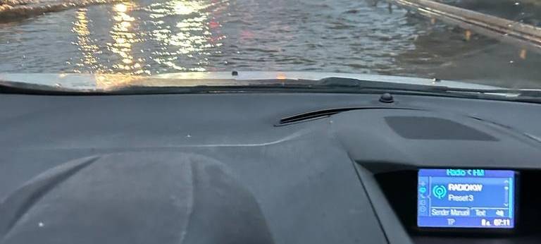 In Dinslaken musste eine Unterführung gesperrt werden