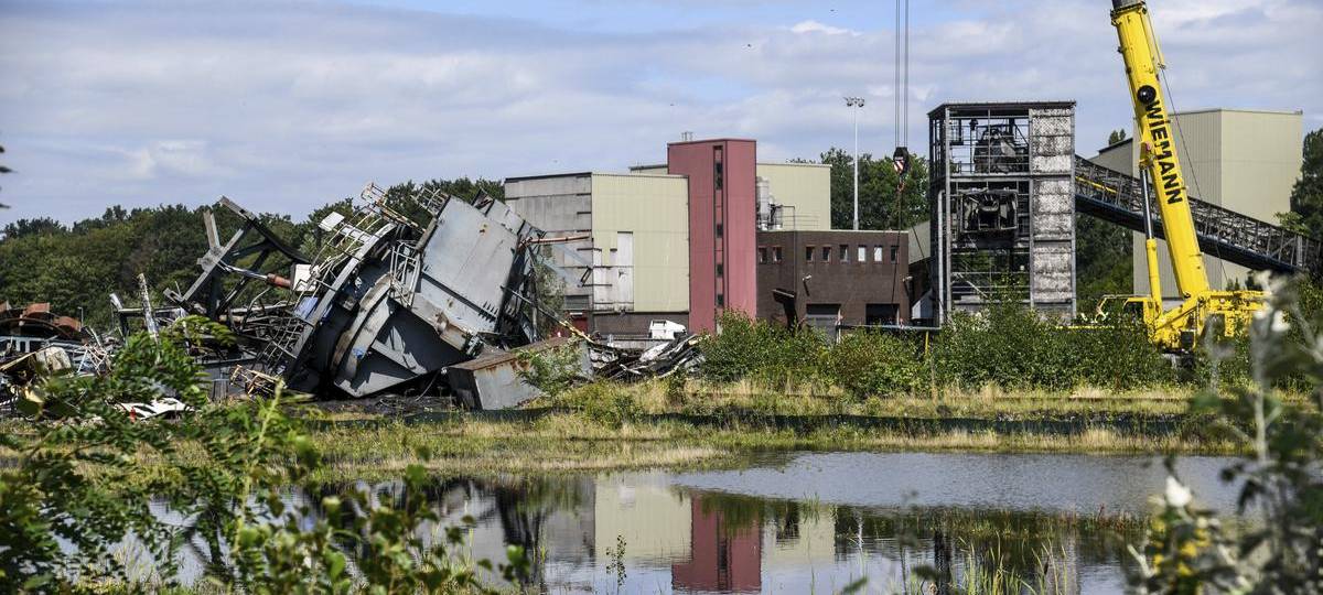Das Steag-Kraftwerk in Voerde-Möllen schwindet zusehends