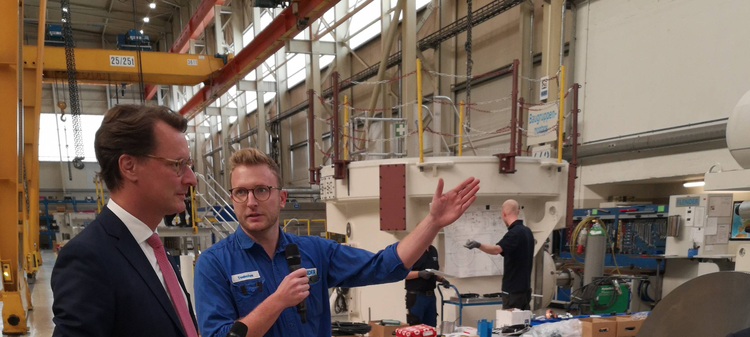 Ministerpräsident Wüst besucht Flender-Standort in Voerde