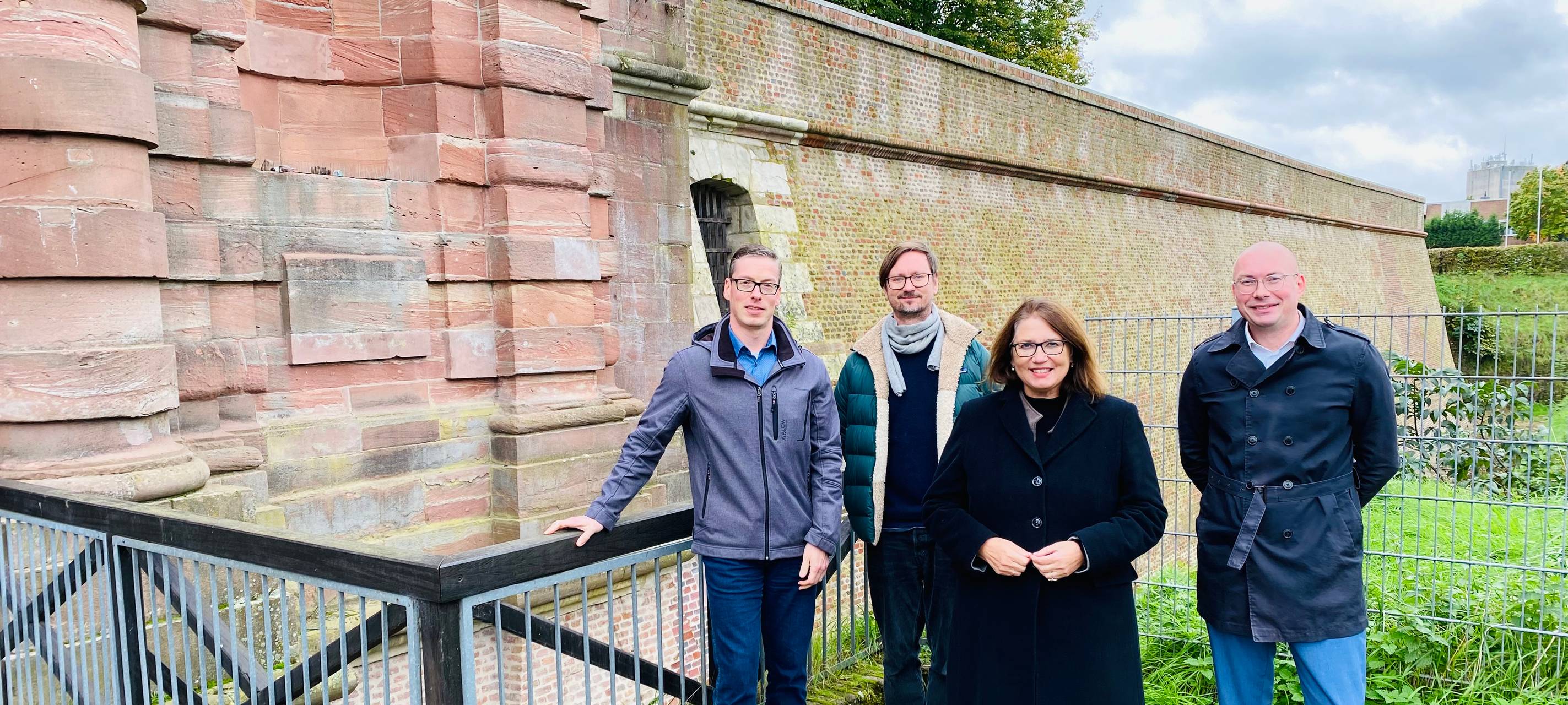 Sanierung der Weseler Wallmauer kommt gut voran
