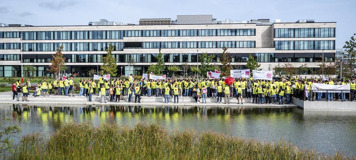 Nach Streiks in Moers und Wesel - achte Tarifrunde im Handel