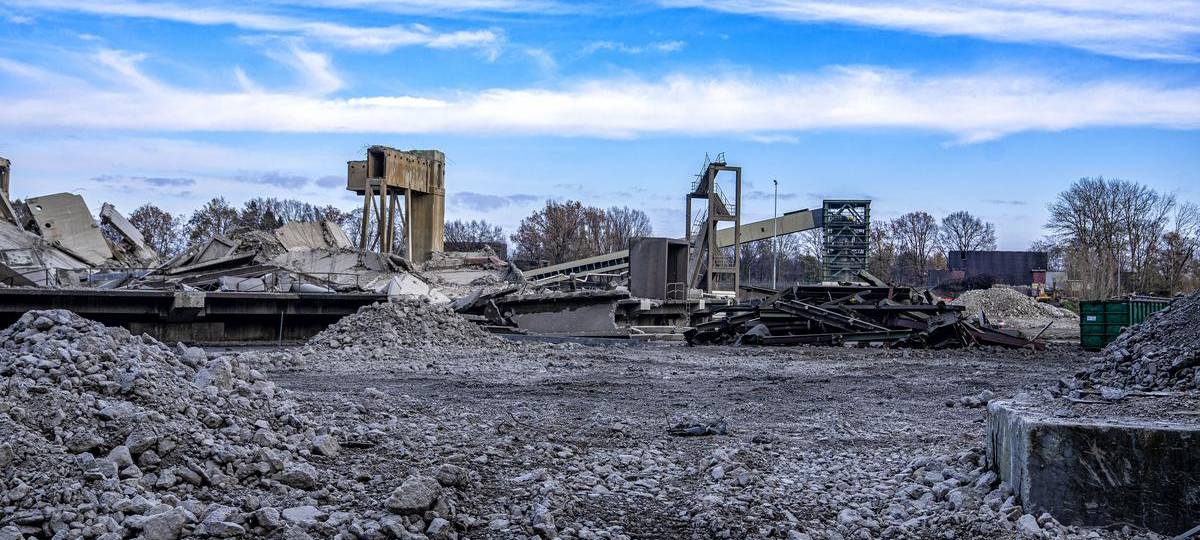 Kühlturm in Voerde ist erfolgreich gesprengt worden