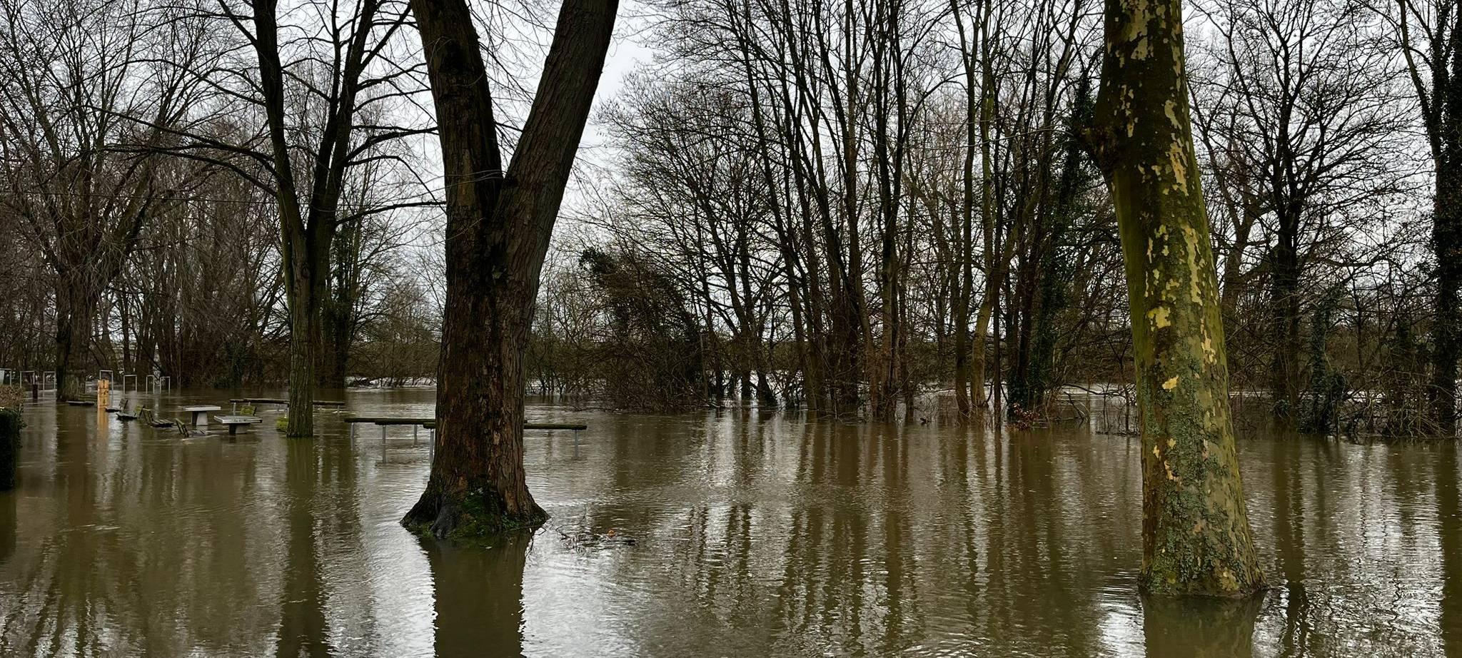Hochwasser sorgte auch im Kreis Wesel für Einsätze