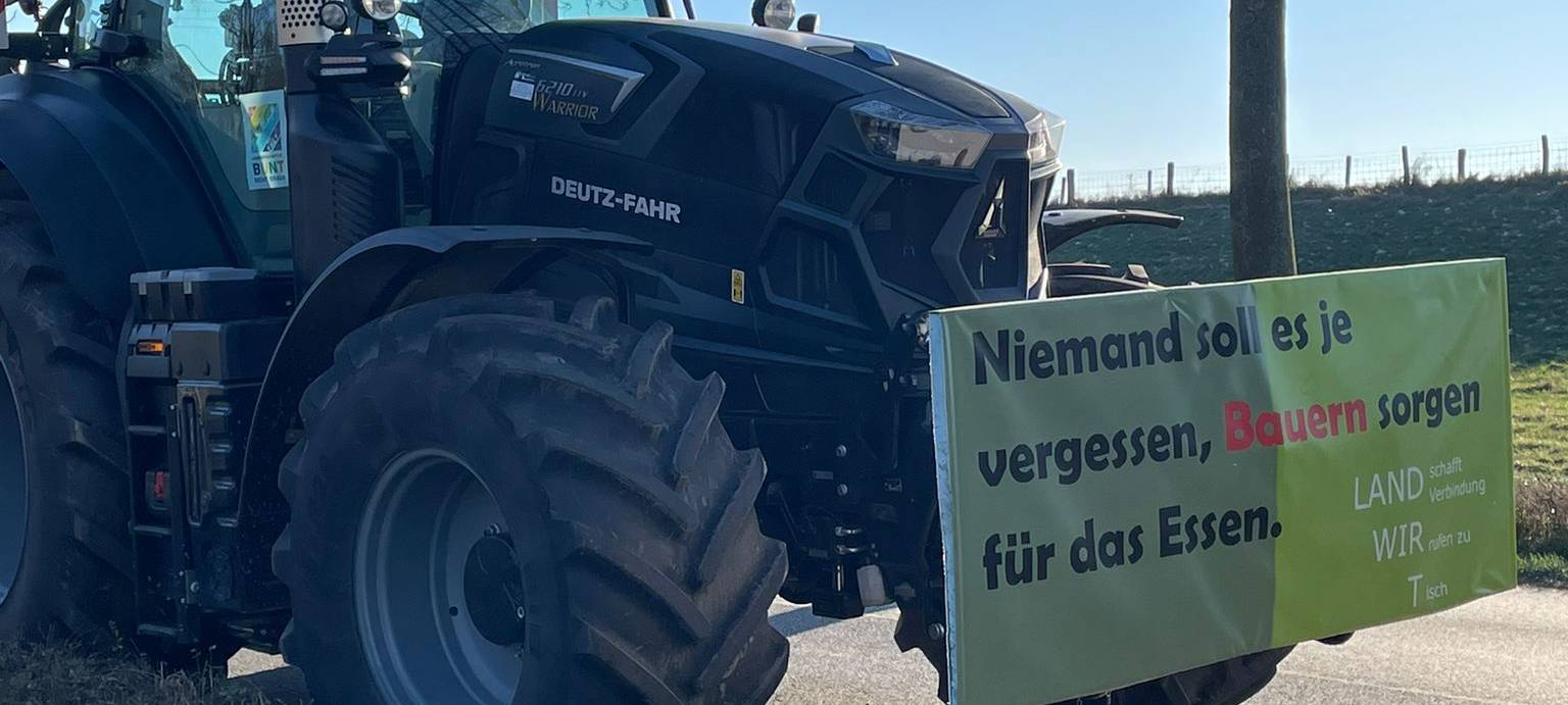 Bauern aus der Region protestieren in Düsseldorf