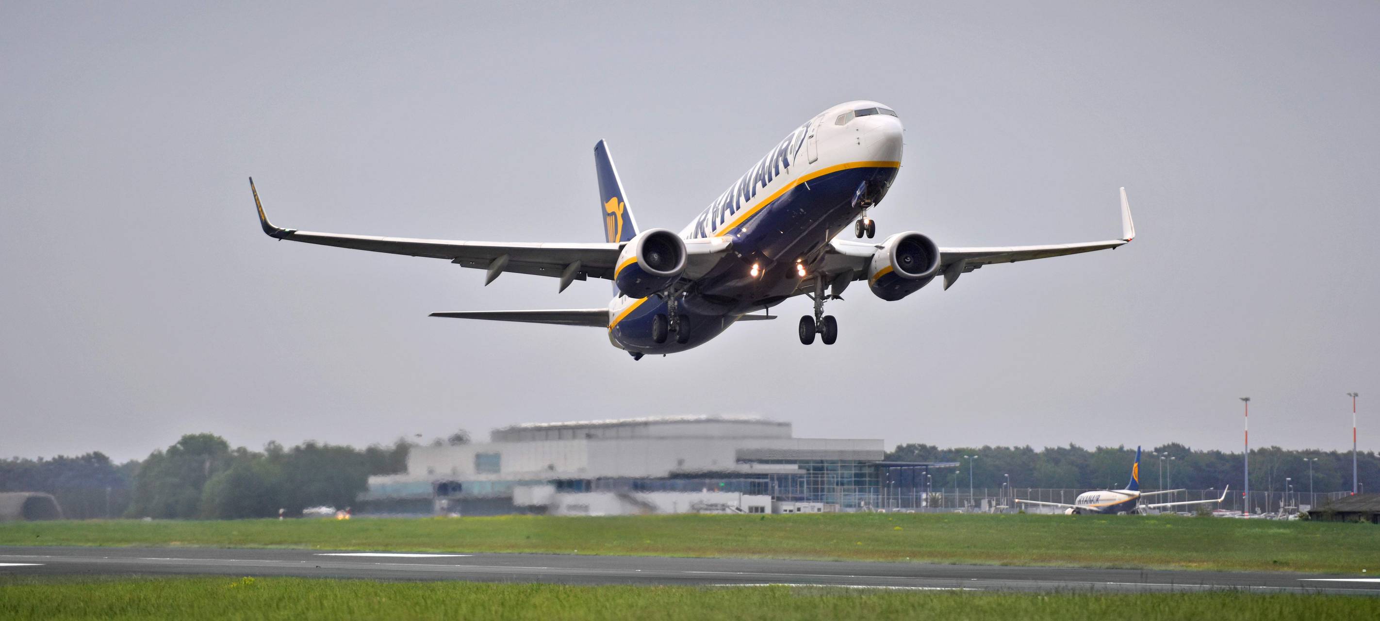 Firma für Sicherheitskontrollen am Airport Weeze fliegt raus