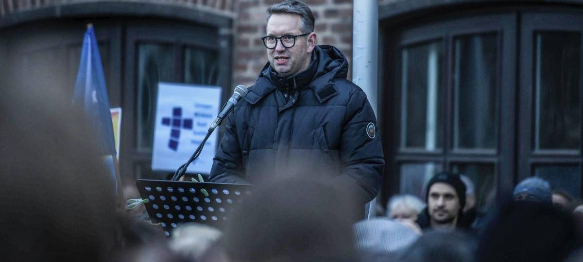 Auch Landrat Ingo Brohl sprach bei der Kundgebung in Dinslaken.