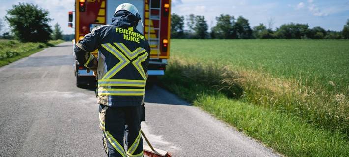 Zwei verletzte Motorradfahrer nach Ölspur in Hünxe