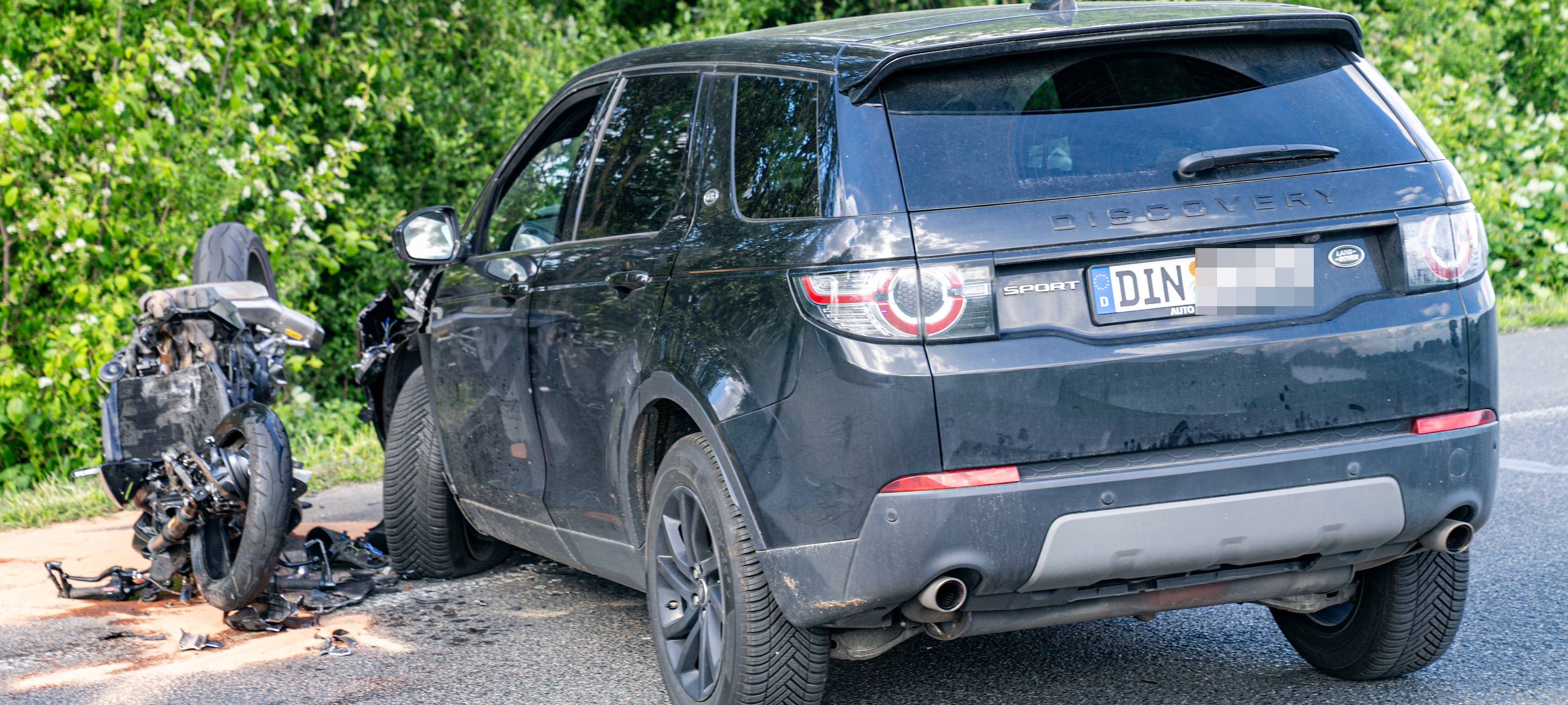 25-jähriger Motorradfahrer stirbt bei Unfall in Dinslaken