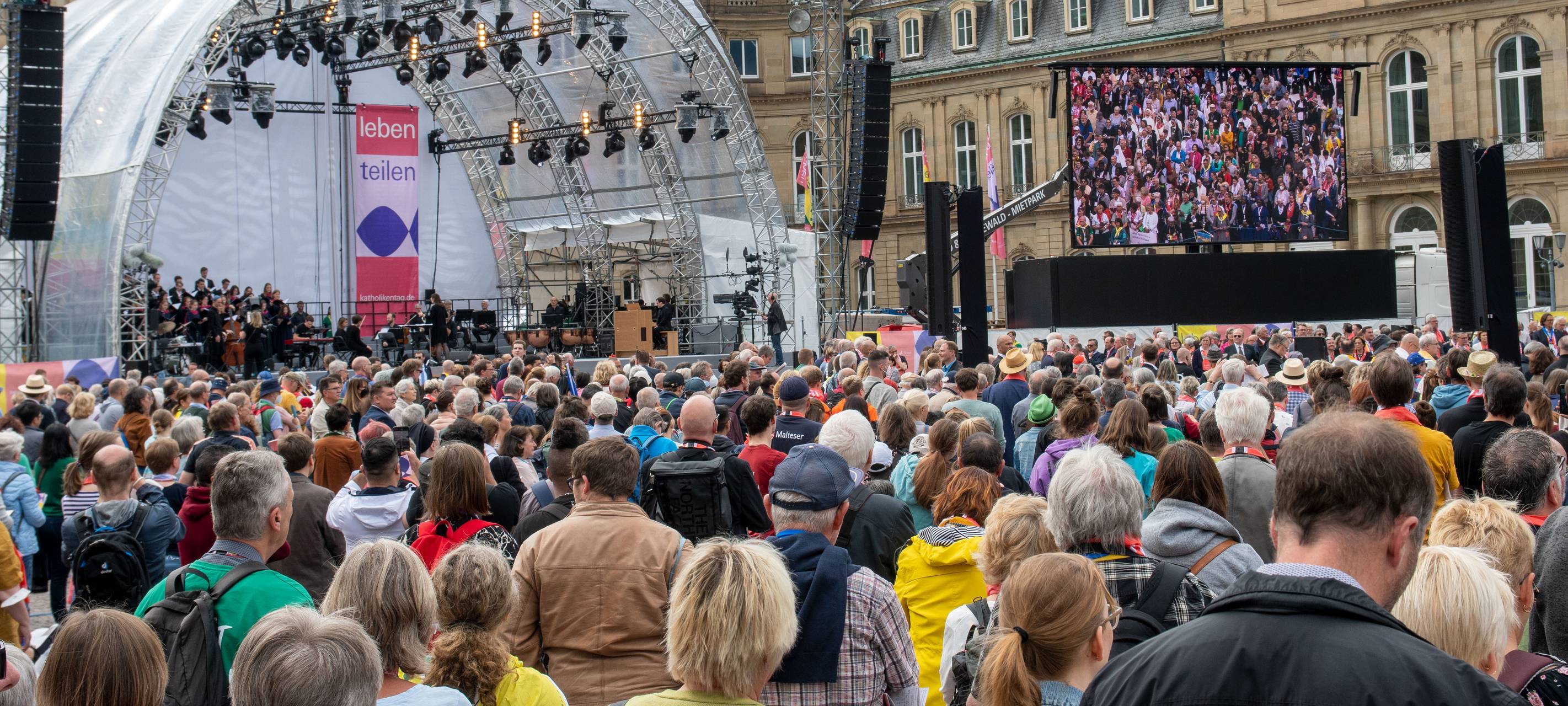 Weseler Malteser helfen bei Katholikentag in Erfurt