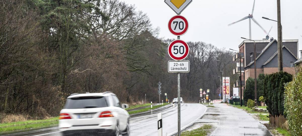 Dinslakener kämpfen gegen Tempo 70 auf Bergerstraße