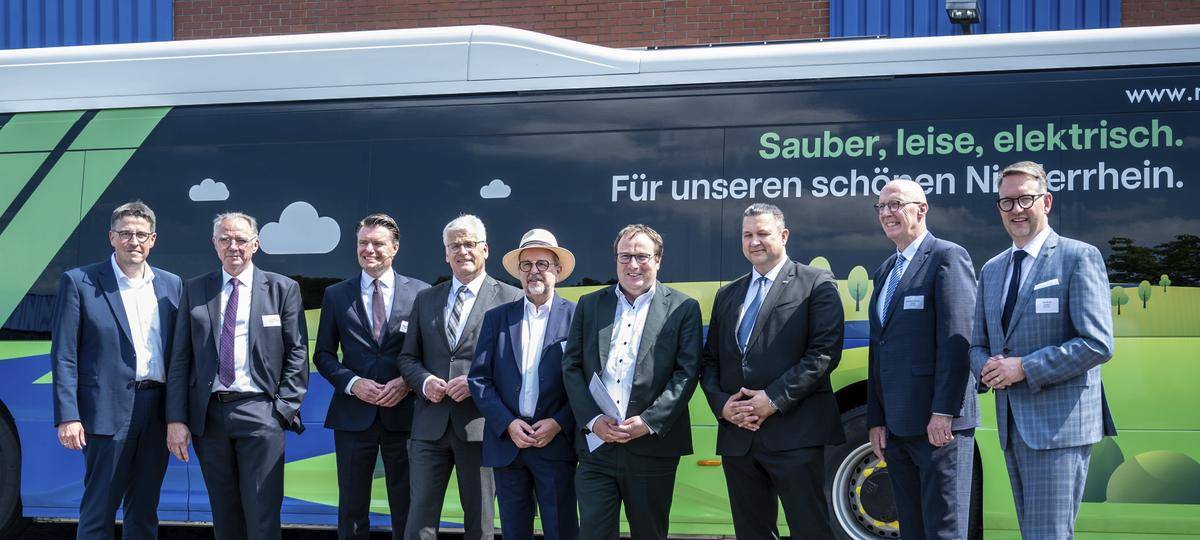 NIAG stellt ihre ersten E-Busse für den Kreis Wesel vor