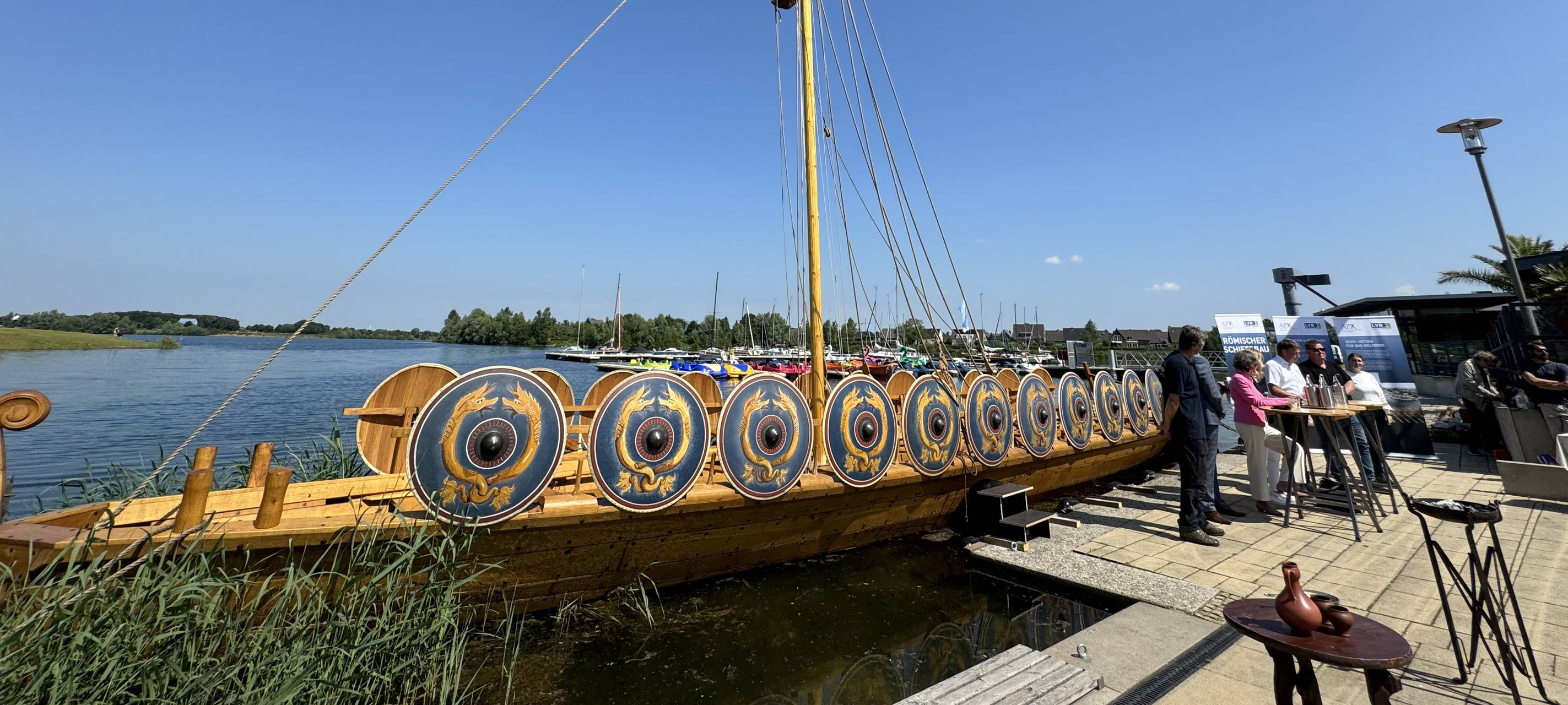 In Xanten wird heute ein römisches Ruderboot getauft