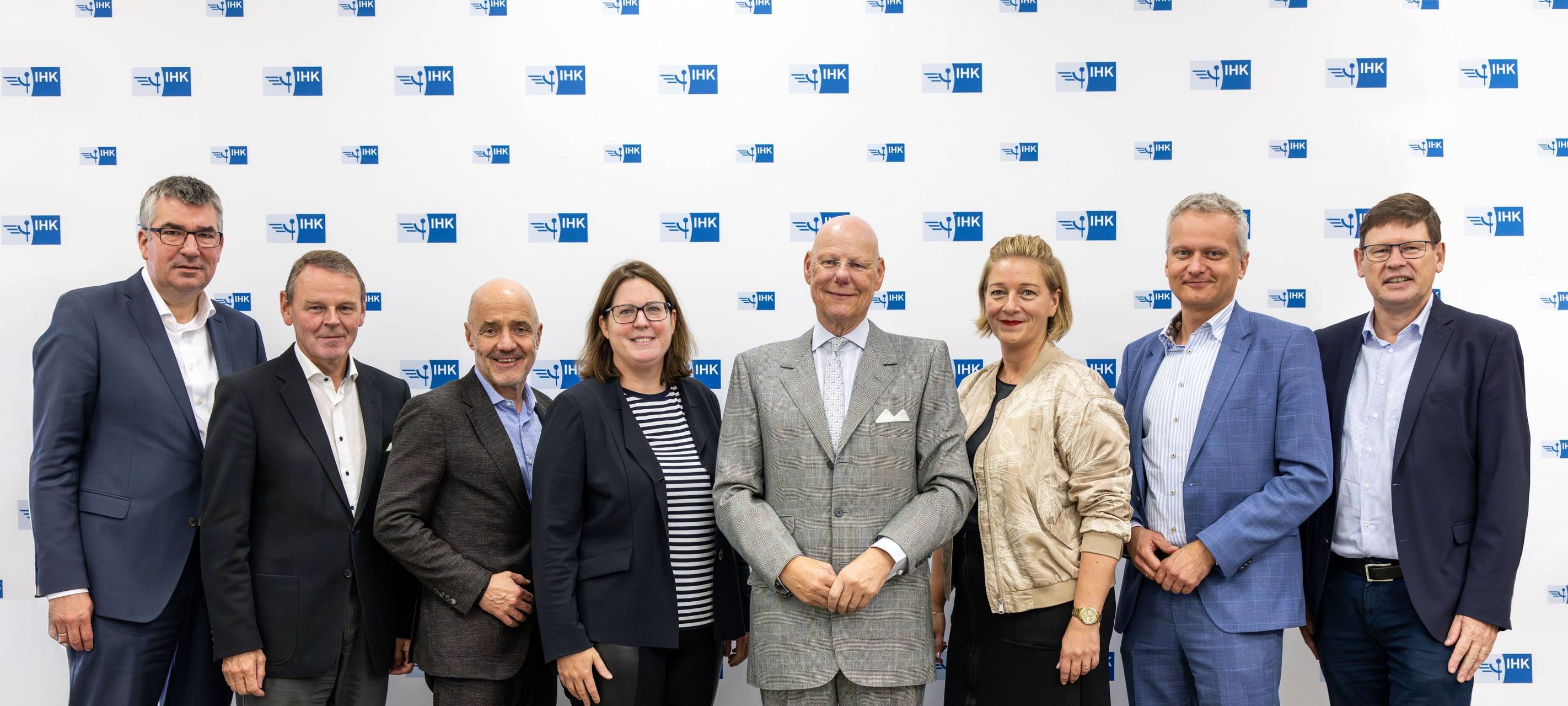 Heimische IHK fordern eine „Wirtschaft-first-Strategie“