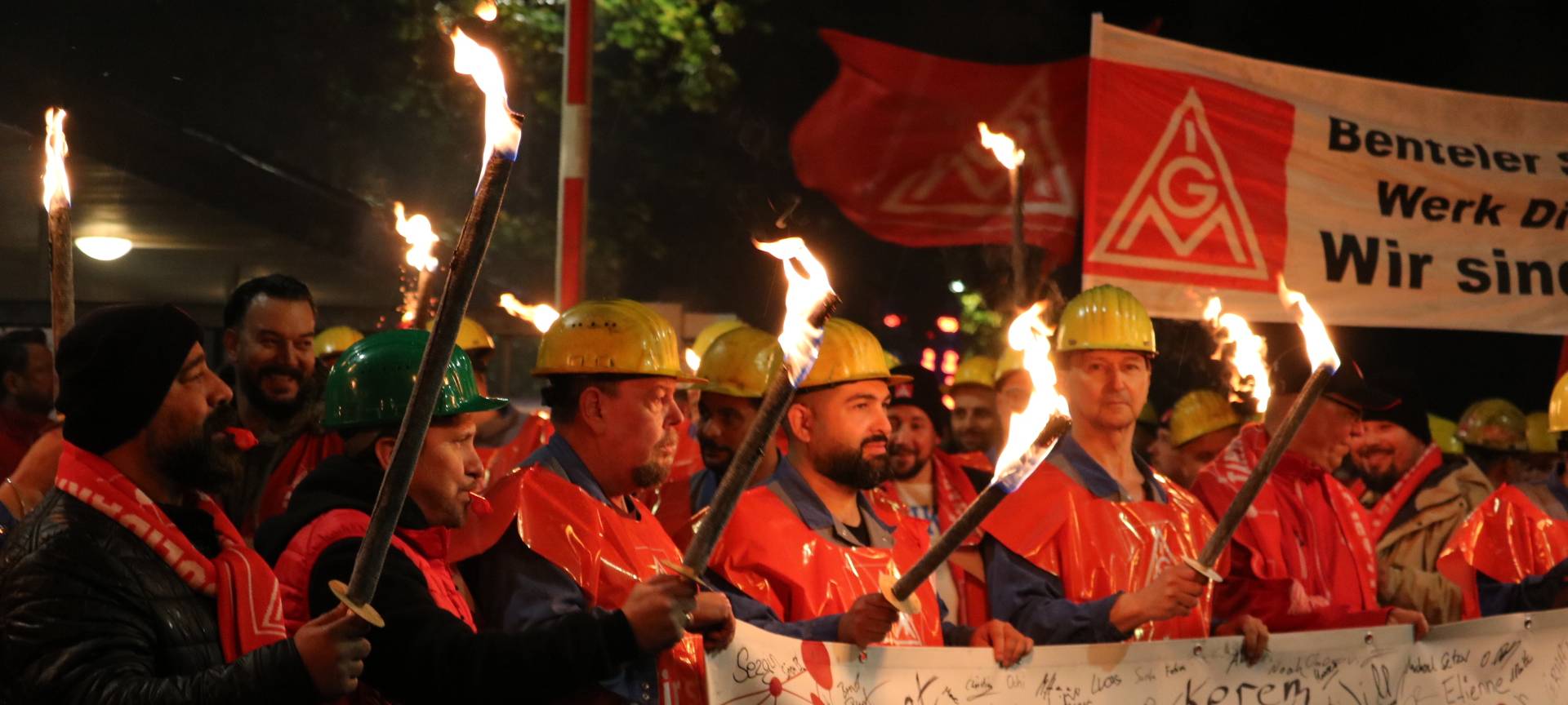 Warnstreiks in der Nacht bei Benteler in Dinslaken