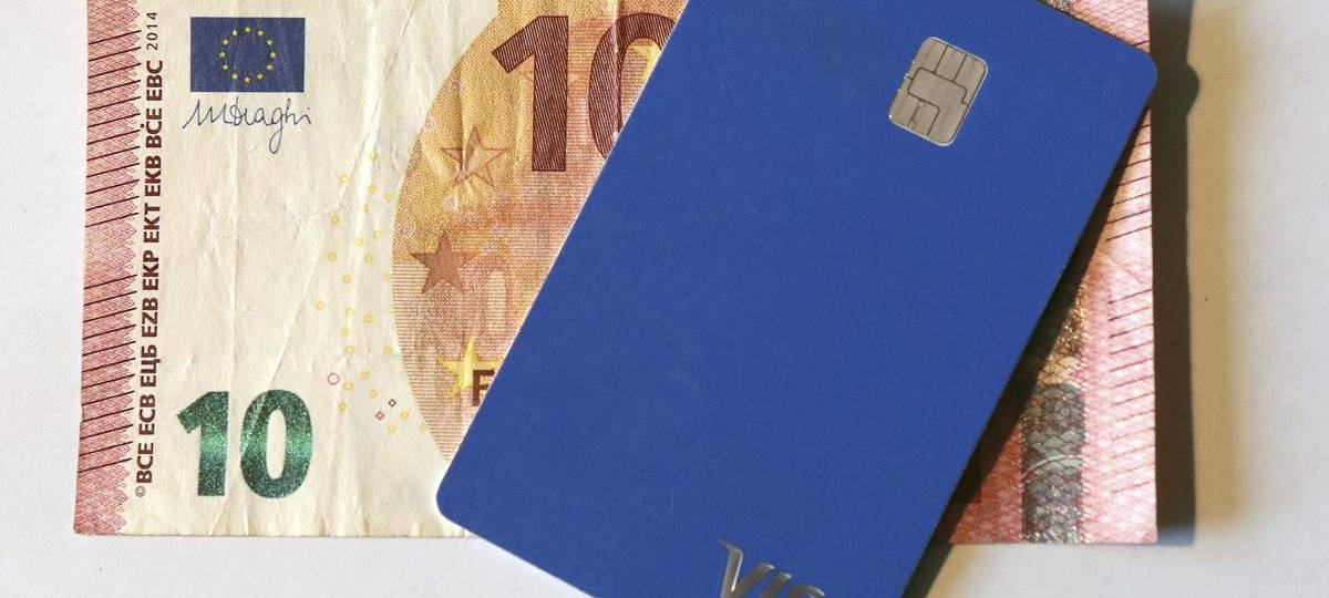 Moerser Rat entscheidet heute über Bezahlkarte