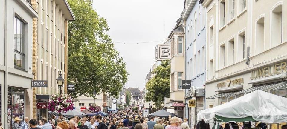 In Moers gibt es am Sonntag den ersten City-Trödelmarkt
