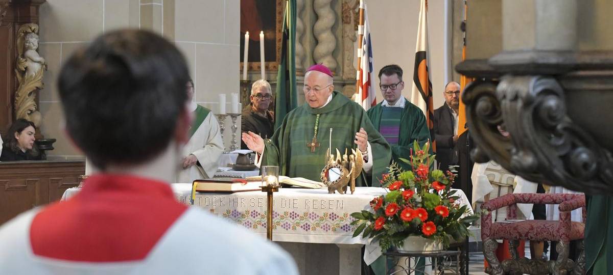 Reaktionen zum Tod von Papst Franziskus