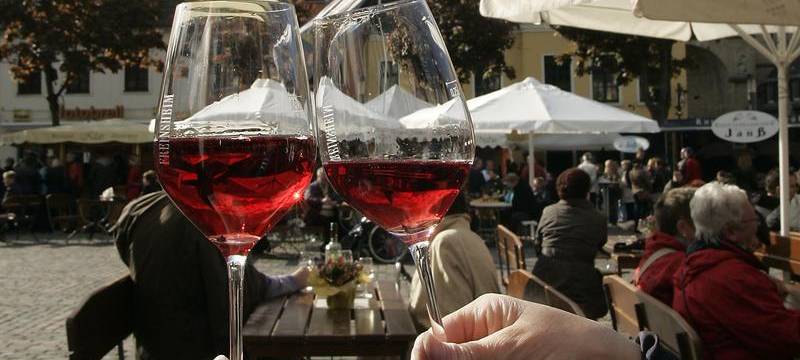 Weinfest in Xanten feiert Jubiläum mit Winzer vom Niederrhein