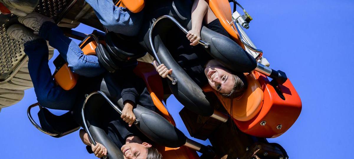 Moerser fährt stundenlang Achterbahn für den guten Zweck