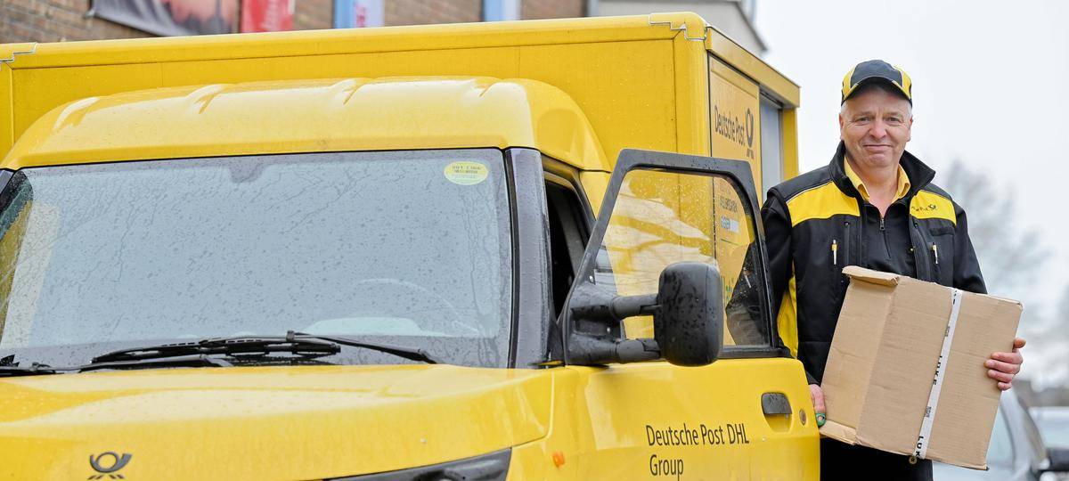 Postboten in Wesel trainieren den Umgang mit Hunden