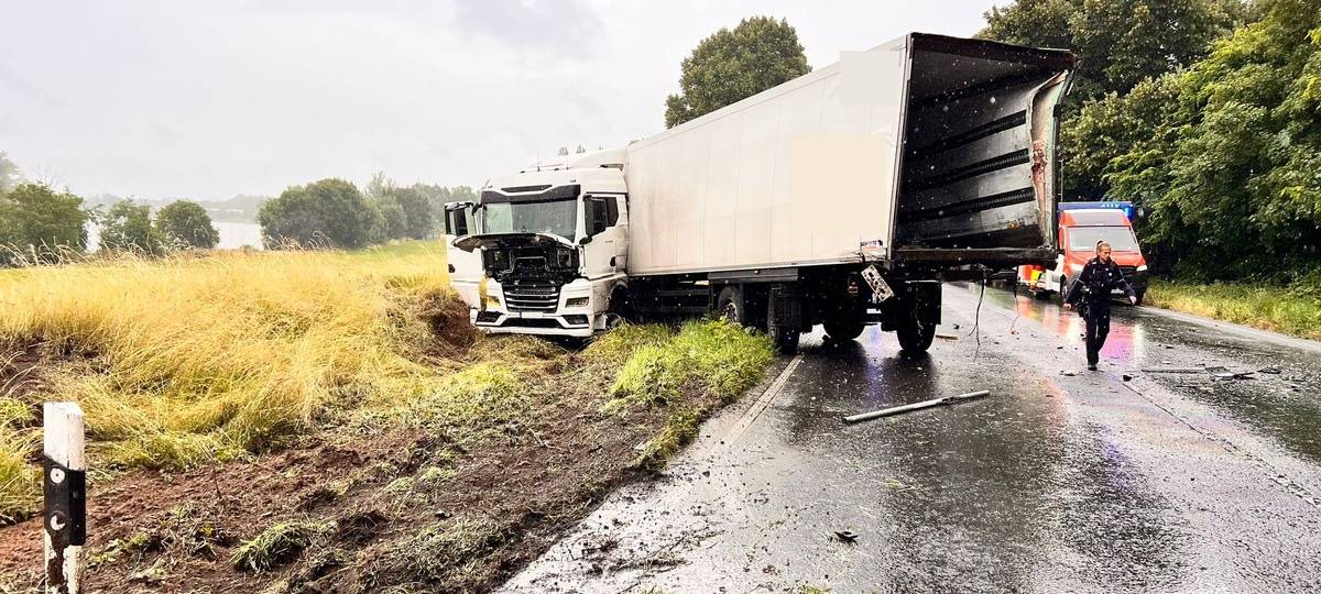 In Xanten-Birten sind zwei LKW zusammengeprallt