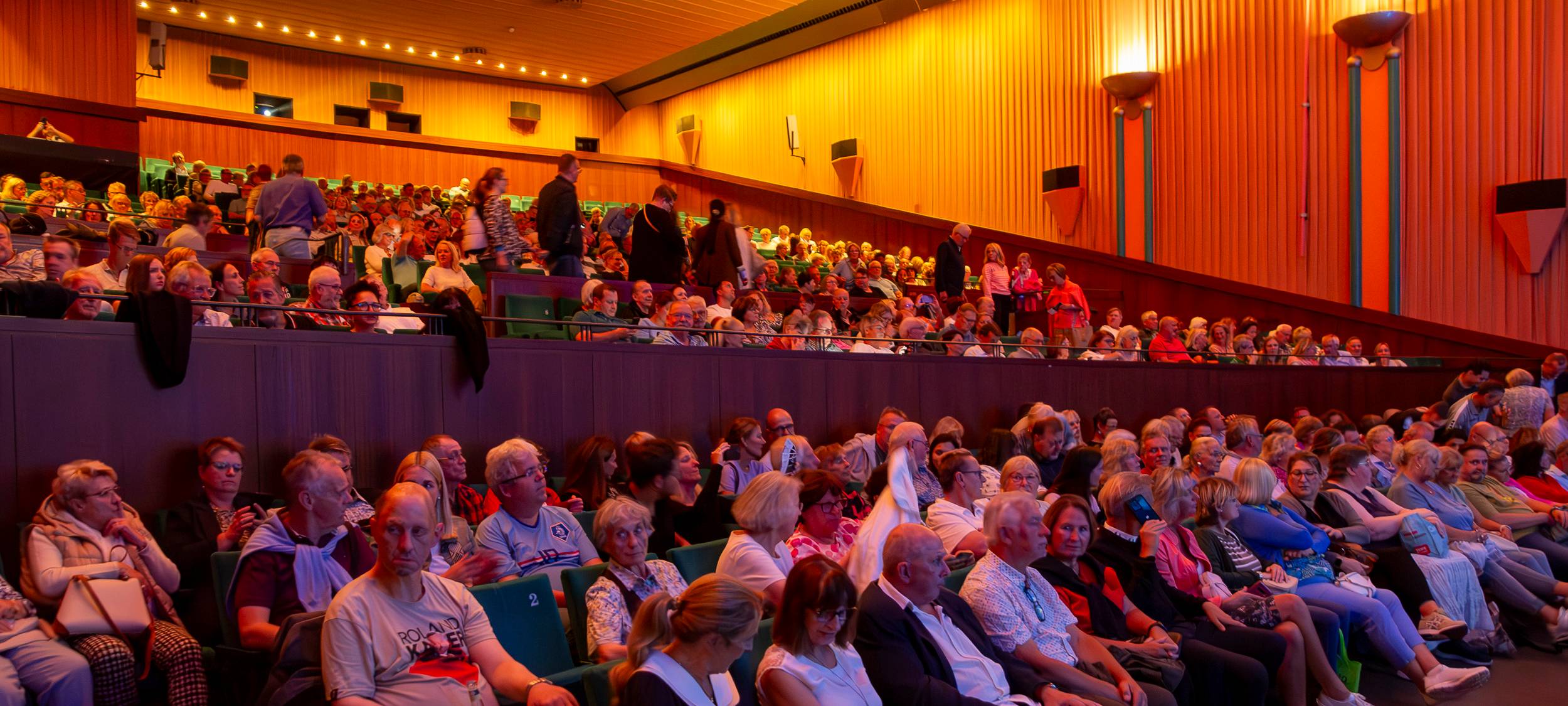 Das Savoy in Düsseldorf - Guido Cantz trat hier mit seinem neuen Tourprogramm "Komische Zeiten" auf