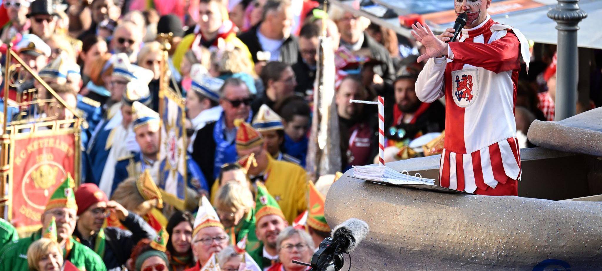 Beginn der Karnevalssession - Düsseldorf