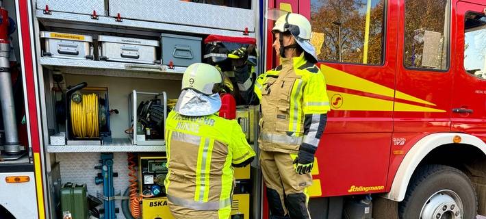 Zusätzliche Schutzkleidung für die Feuerwehr Hünxe