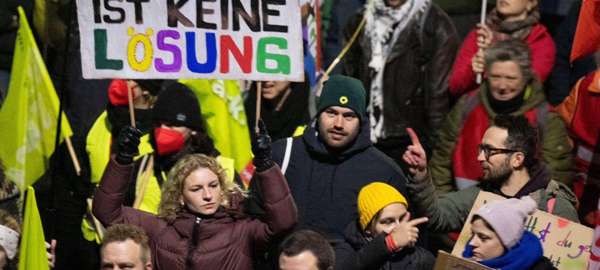 Neugründung AfD-Jugendorganisation – Proteste