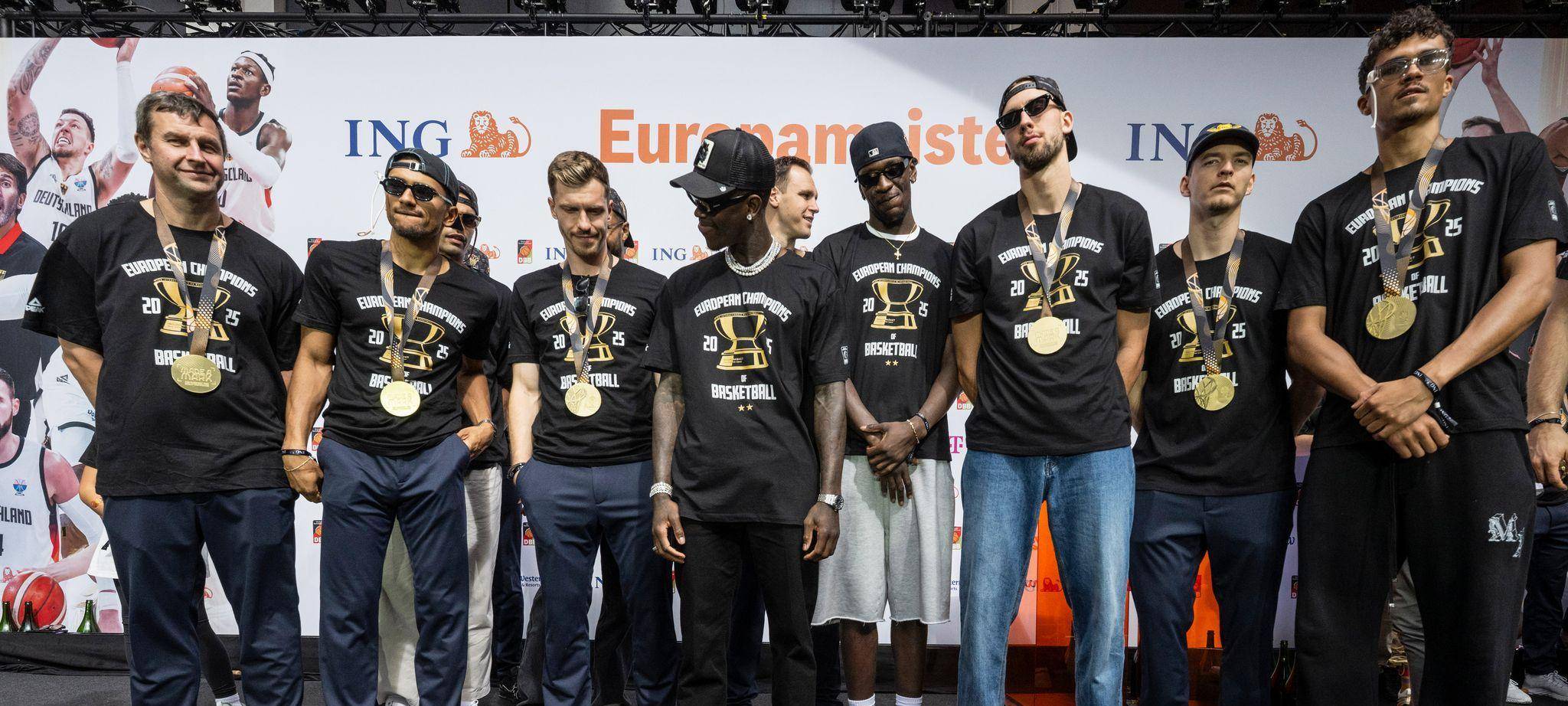 Empfang Basketball-Nationalmannschaft nach Titelgewinn