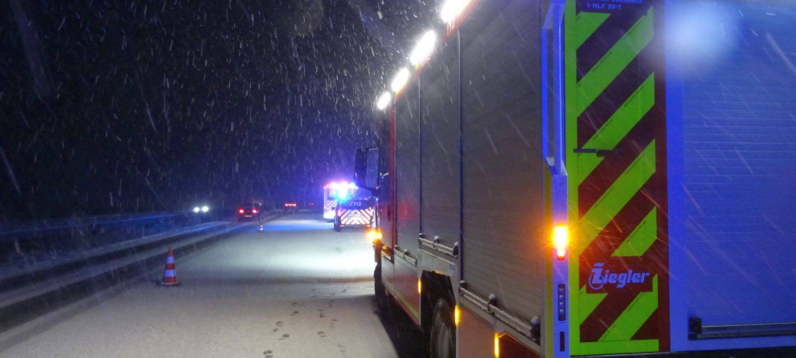 Mehrere Unfälle durch Schnee und Glätte im Kreis Wesel