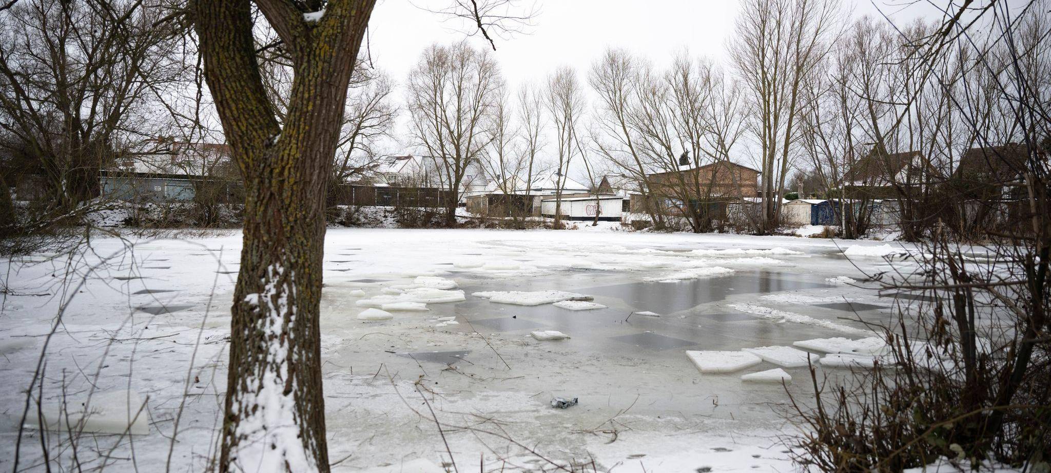 Leiche bei Suche nach Eisbader gefunden