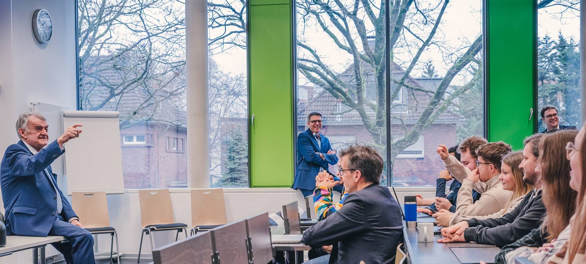 Herbert Reul spricht in Kamp-Lintfort über Cybercrime