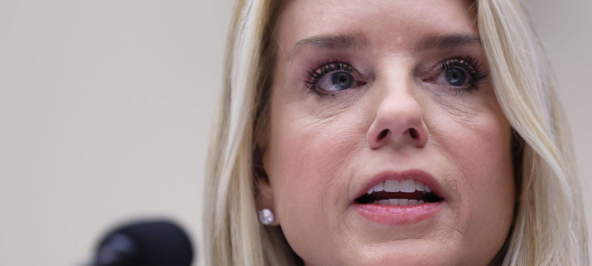 US-Justizministerin Bondi sagt bei Anhörung aus