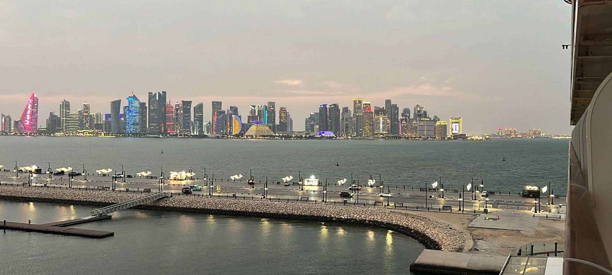 Iran-Krieg - Kreuzfahrtschiff vor Doha