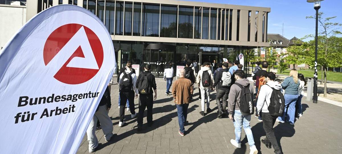 50 Betriebe beteiligen sich heute an Jobbörse in Dinslaken