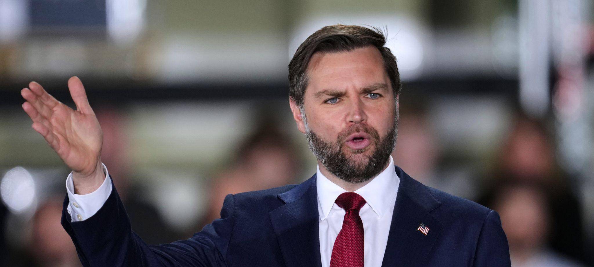 US-Vizepräsident JD Vance spricht zu Arbeitern in Michigan