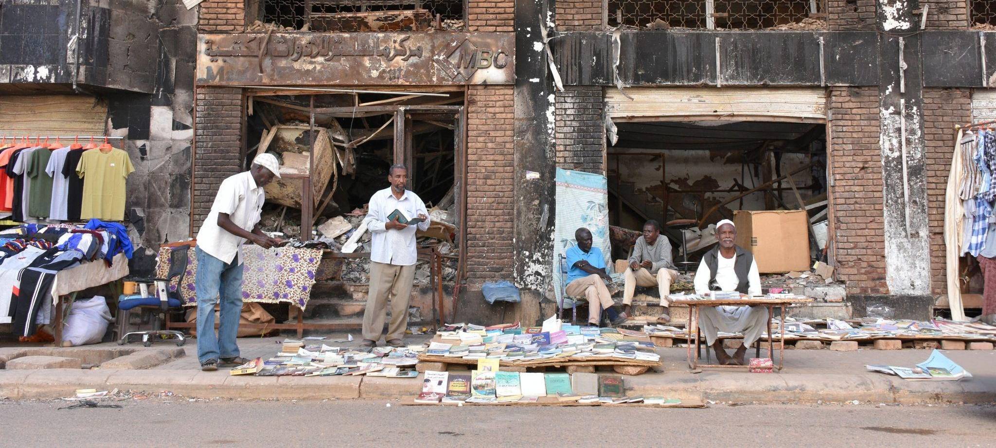 In Khartum zieht wieder Alltag ein