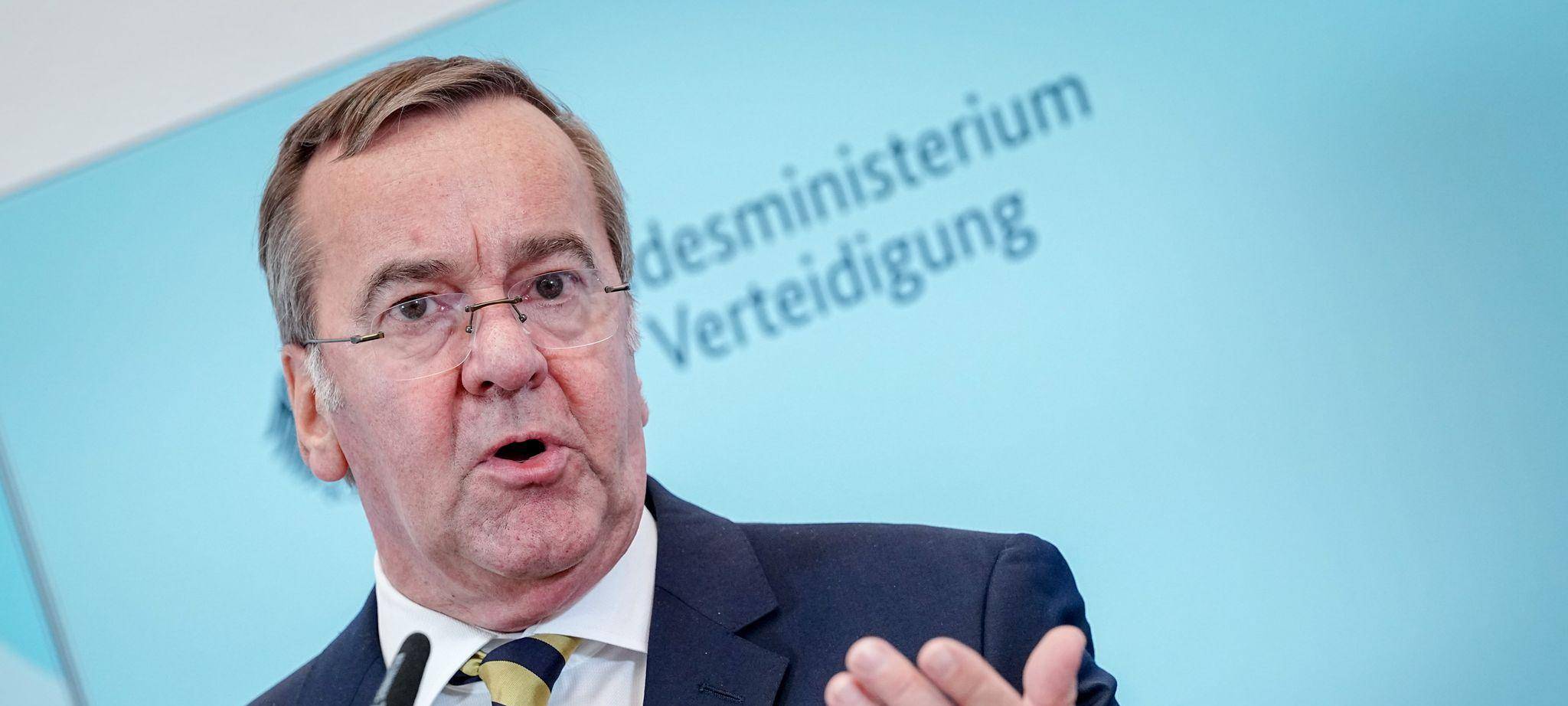 Verteidigungsminister stellt deutsche Militärstrategie vor