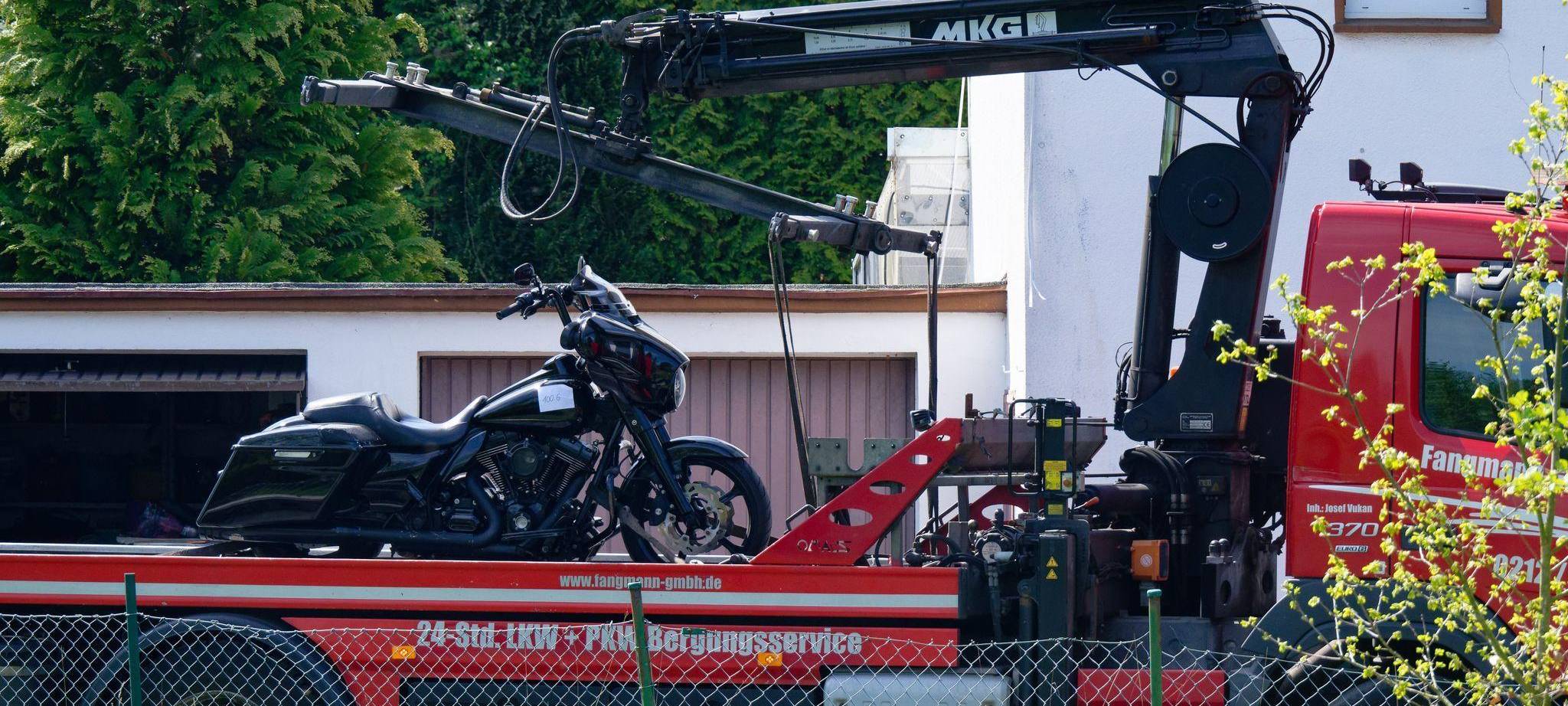 1.200 Polizisten bei Razzia gegen "Hells Angels" im Einsatz