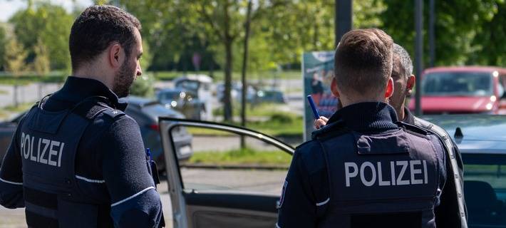 Koordinationstest bei einem Fahrzeugführer
Bildrechte: KPB Wesel, LStab, SG PÖ