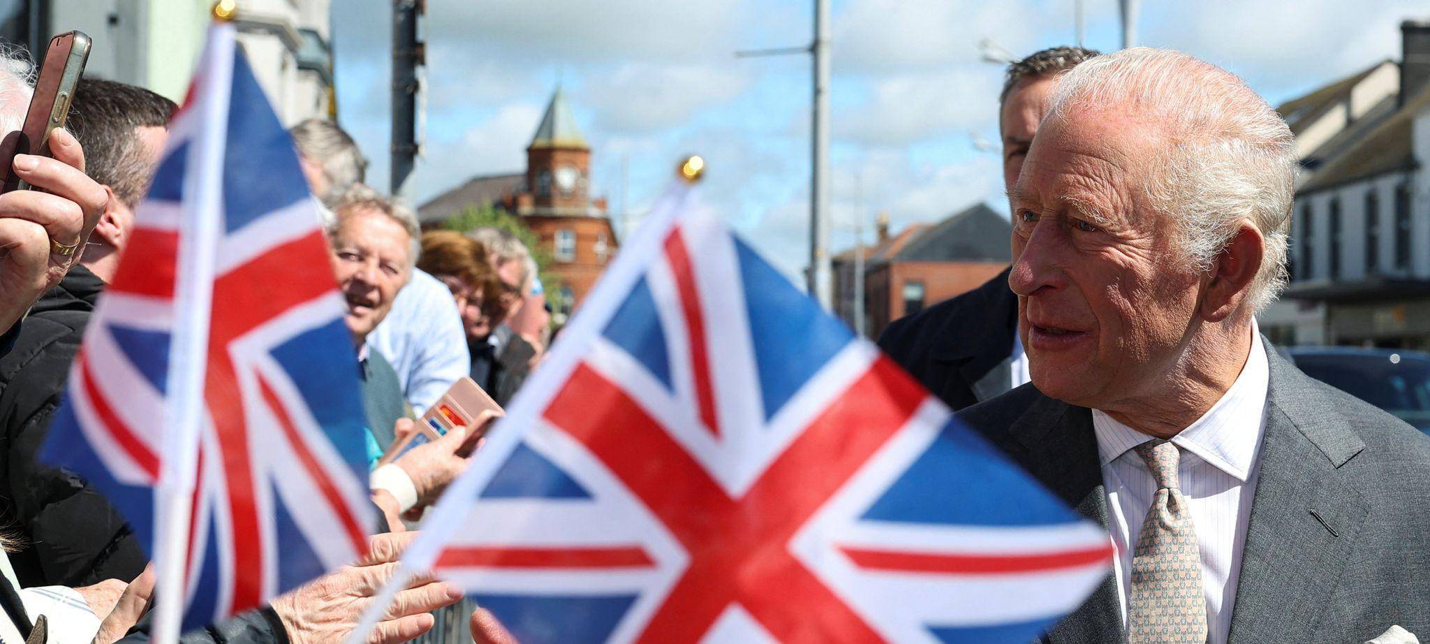 Britisches Königspaar besucht Nordirland