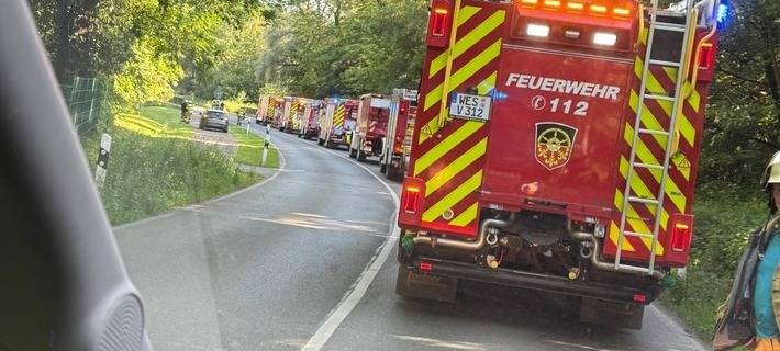 In Voerde hat die Böschung am Rheinufer gebrannt