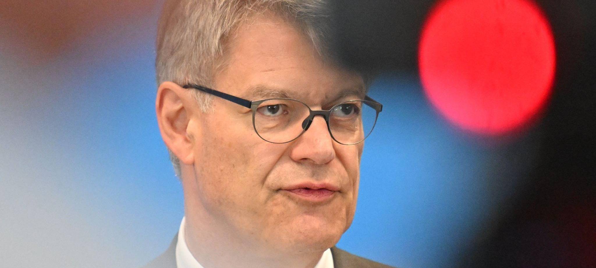Bundesverkehrsminister informiert zu Bonner Rheinbrücke