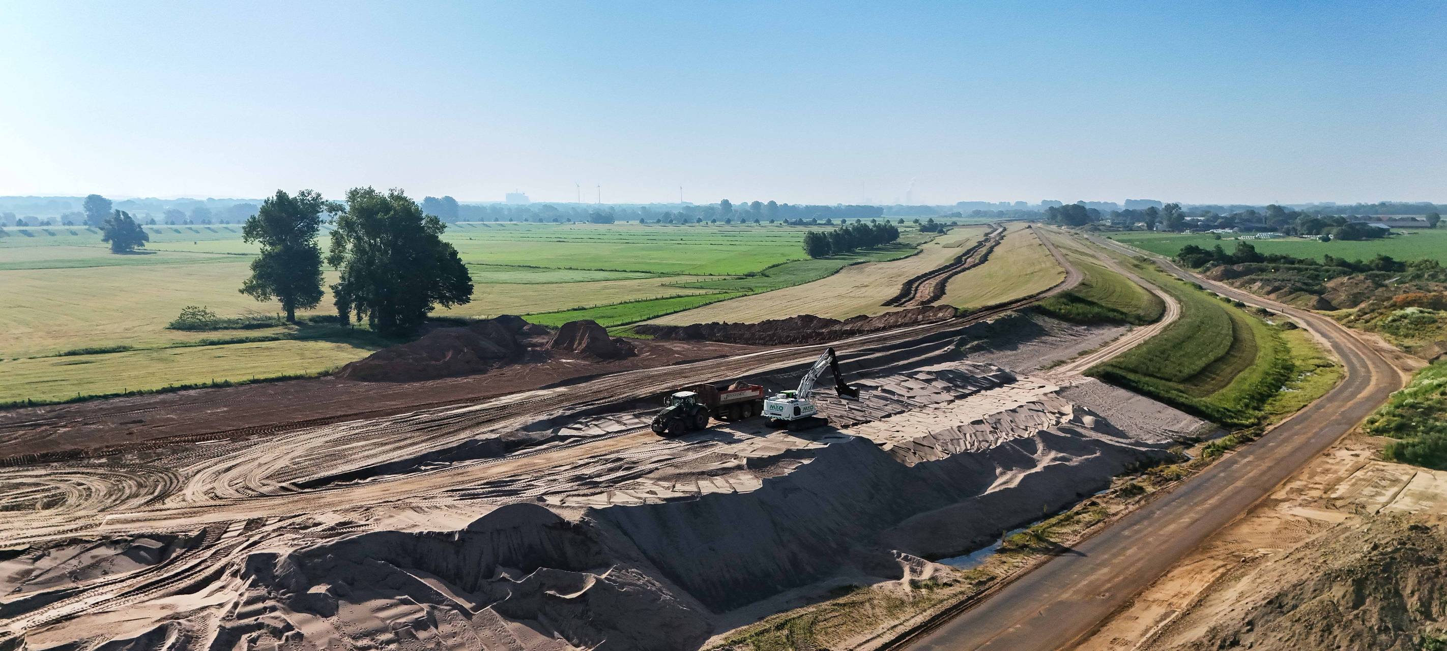 Deich in Rheinberg-Wallach wird früher fertig als geplant