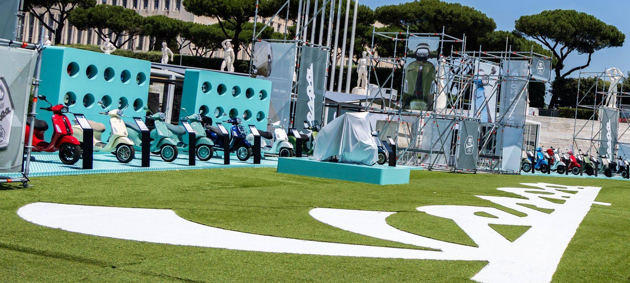Italienischer Kultroller Vespa wird 80 Jahre alt
